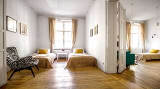 Апартаменты Old Town Centrum Residence Apartments Познань Deluxe Three-Bedroom Apartment with 2 Bathrooms and Balcony-3